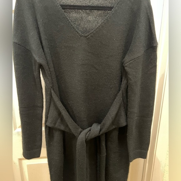 Bdcoco  V-Neck Bodycon Tie Waist Short Knitted Sweater Dress - NWOT​​​​ - Picture 10 of 12